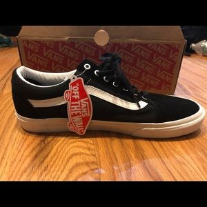 Black Vans